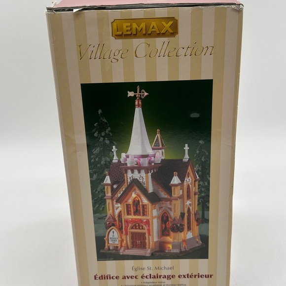 New Lemax Caddington Village Lighted Building St. Michael's Church Retired 55229 - Picture 3 of 6